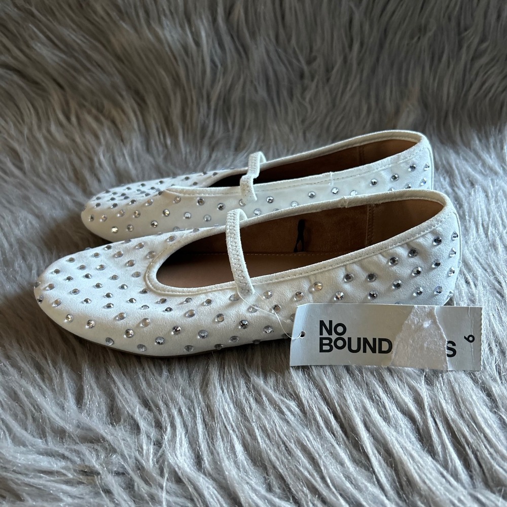 No Boundaries Mary Jane Flats Womens Size 6 White Studded Slip On Ballet Shoes